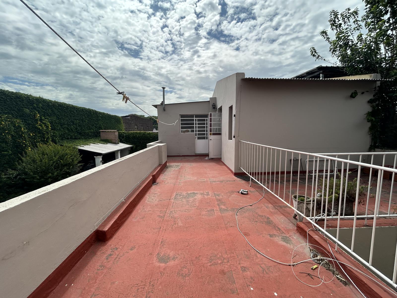 Casa en venta 3 dormitorios Ayacucho 5800