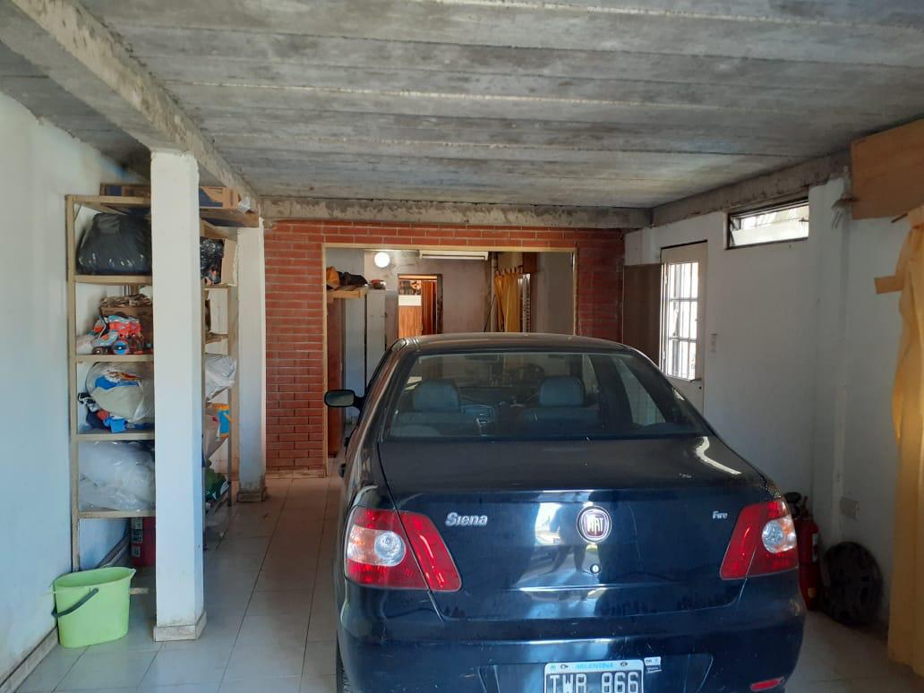 CASA EN VENTA- 88 e/ 20 y 21- LA PLATA