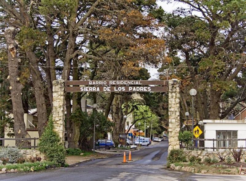 LOTE EN SIERRA DE LOS PADRES