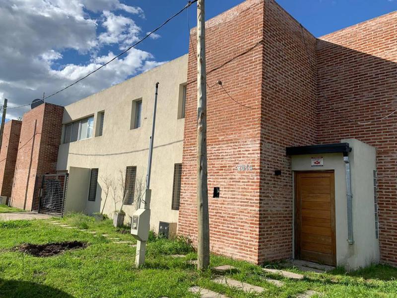 Casa en Venta en Gonnet  132 Esq.512 (Dúplex)