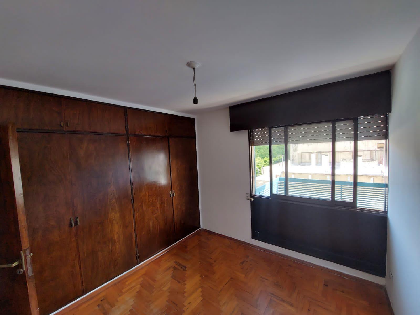 Departamento en  Cañanda y Laprida 3 dorm, 2 baños y balcón