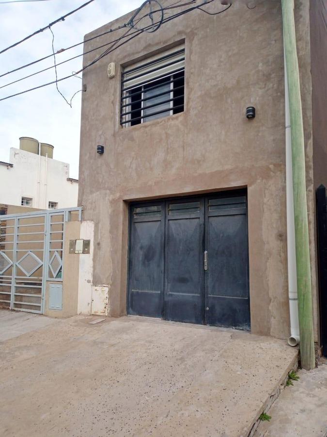 DUPLEX VENTA LUZ Y FUERZA