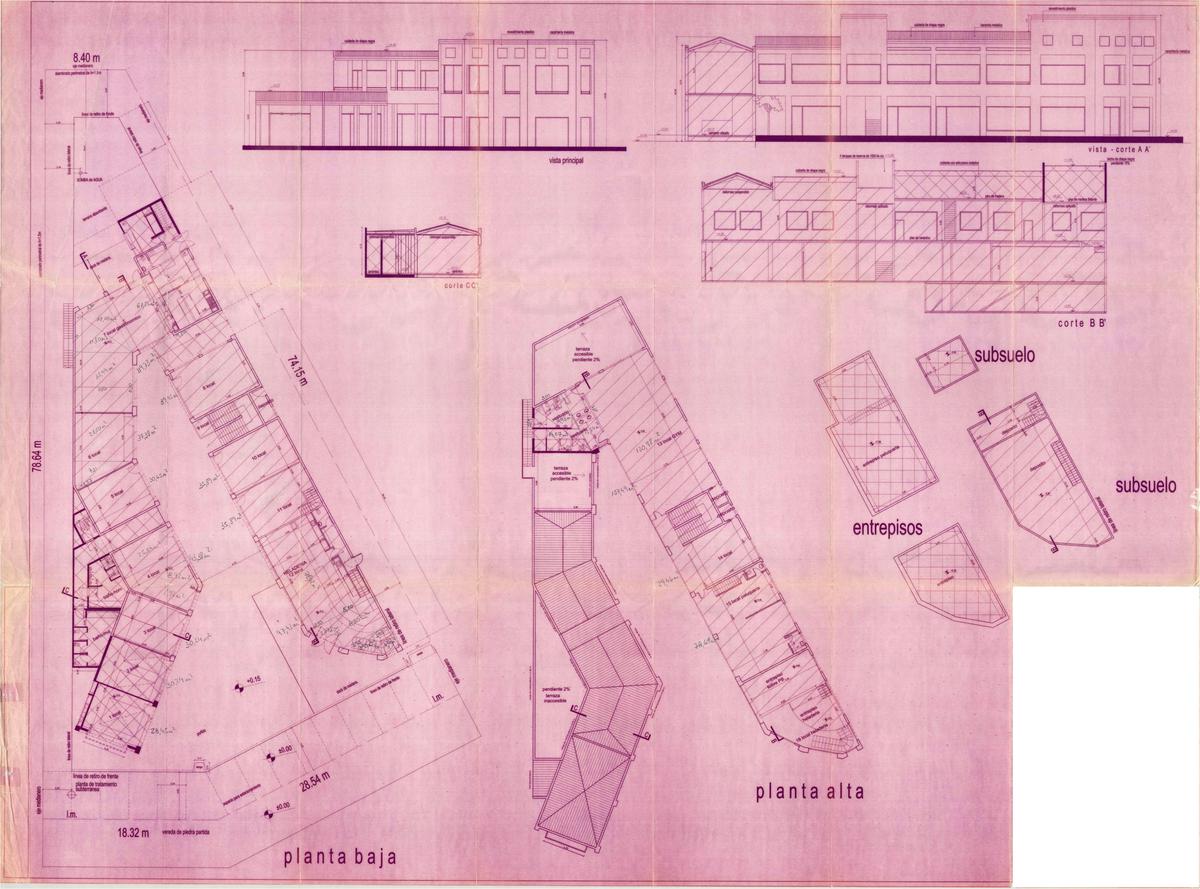 Oportunidad - VENTA - Edificio Comercial en Belén de Escobar 1400 m2 cub.