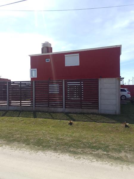 Casa en Balneario Santa Elena primera línea del mar 4 ambientes