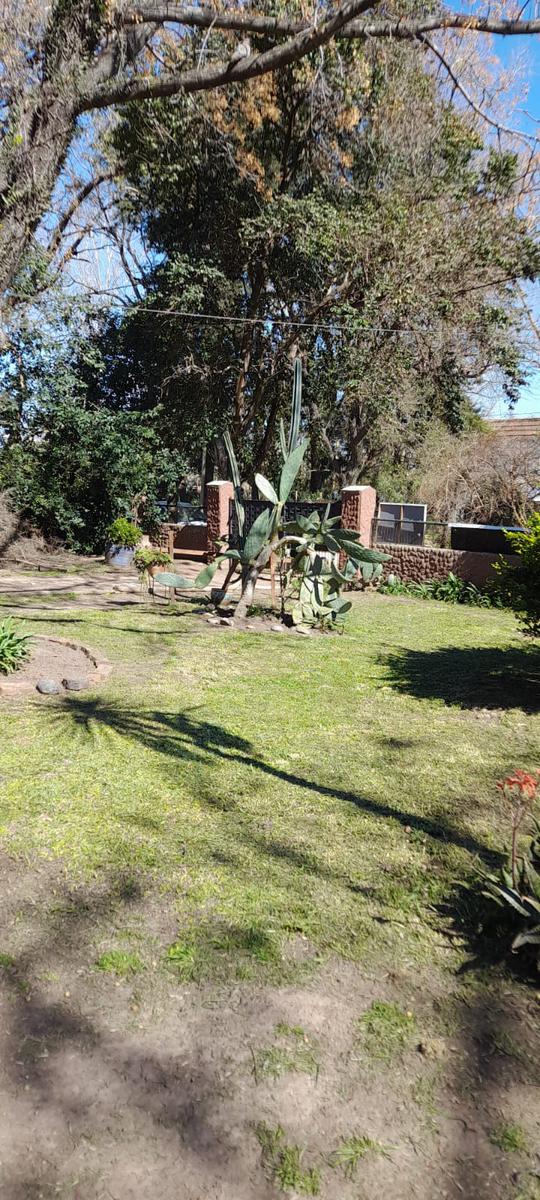 casa quinta con pileta en barrio solares delo norte