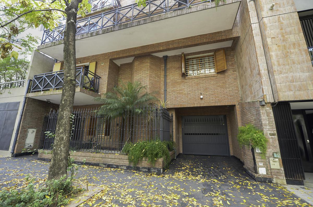 Departamento - Colegiales - Venta - Cuatro ambientes - Patio - Cochera