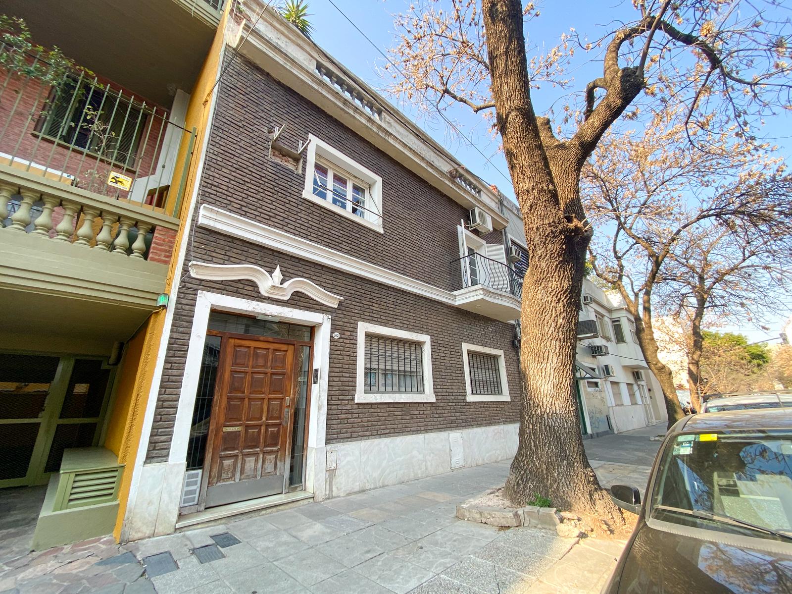 ¡¡ RESERVADO !! PH 3 AMBIENTES CON PATIO C/ PARRILLA - COLEGIALES