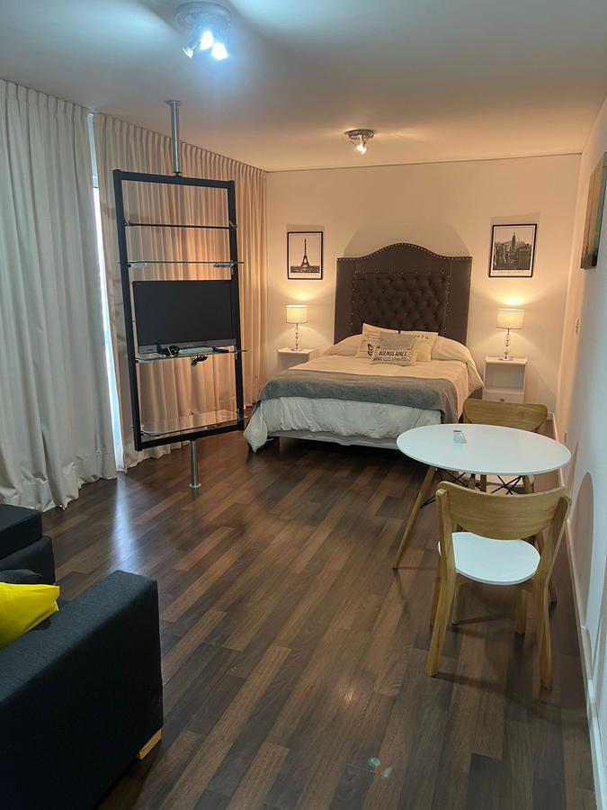 Excelente Departamento de 2 Ambientes en San Telmo - Edificio de Categoria