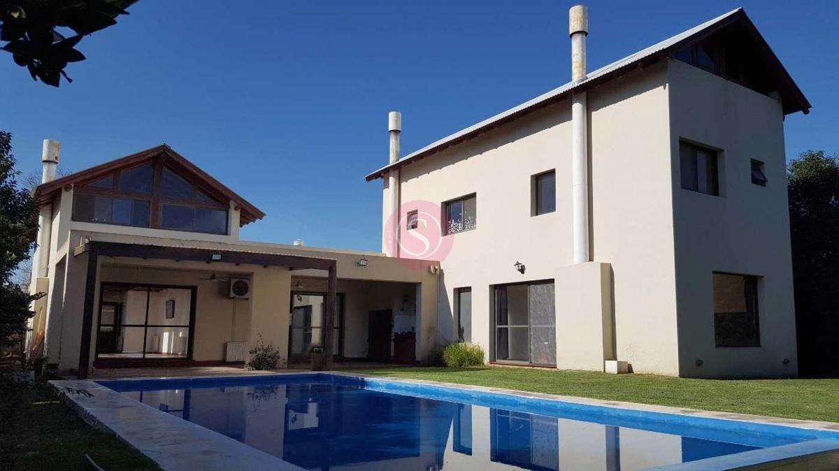 Casa en Venta en Barrio Buen Retiro, Pilar