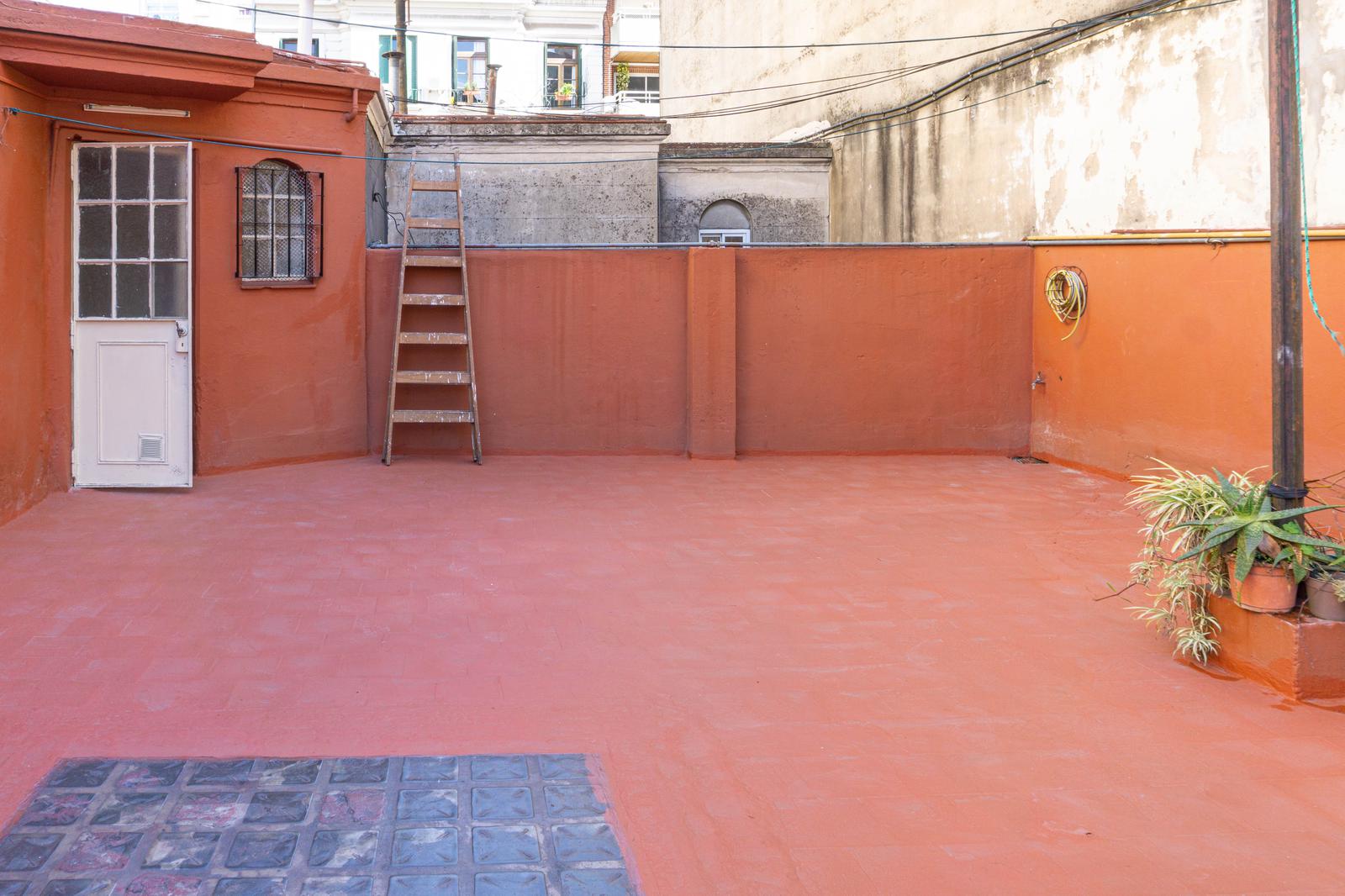 VENTA PH 4 AMBIENTES CON TERRAZA EN SAN TELMO