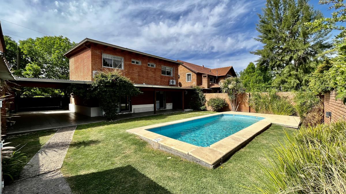 Casa en Venta 3 Dormitorios Aldea Fisherton - Rosario