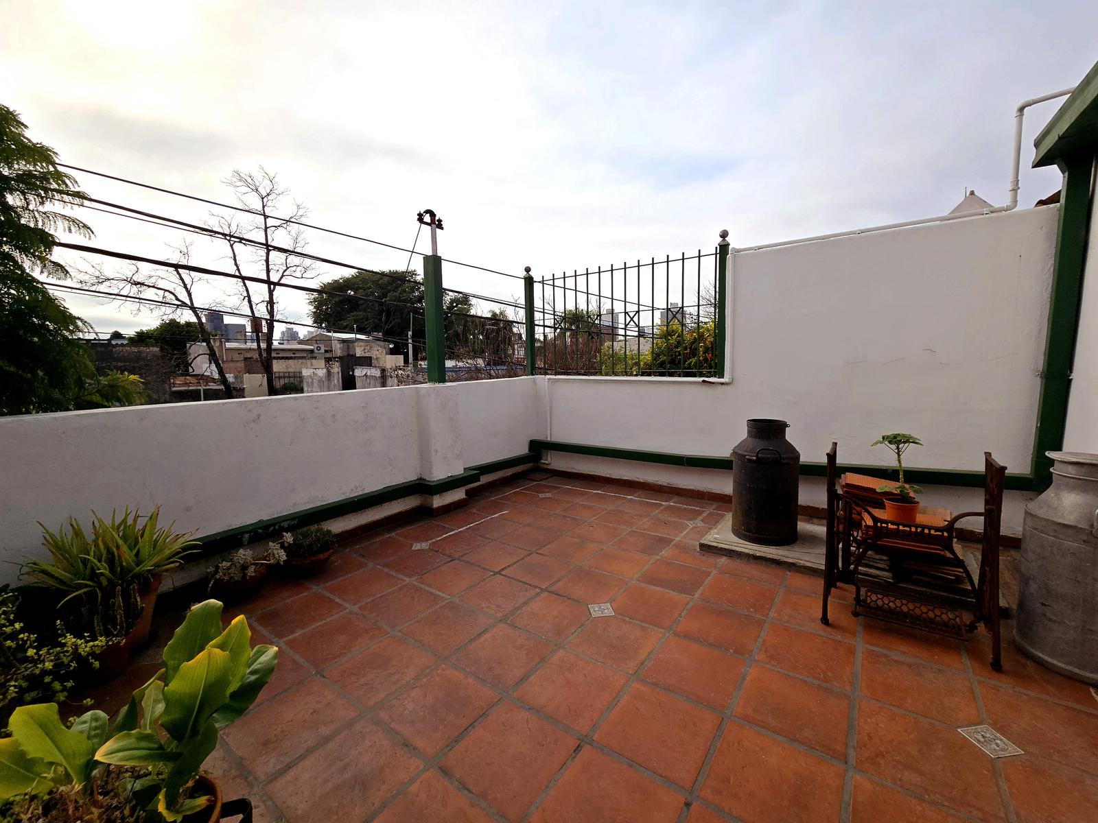 Se vende casa en Planta Alta barrio Sur