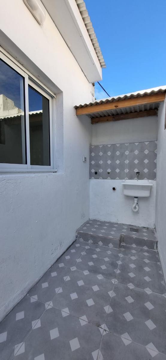 VENDO PH 2 AMBIENTES A ESTRENAR CON PATIO PRIVADO - ZONA LAS AVENIDAS