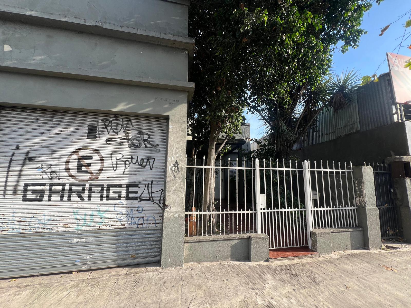 Casa a reciclar a la venta en el centro de Wilde