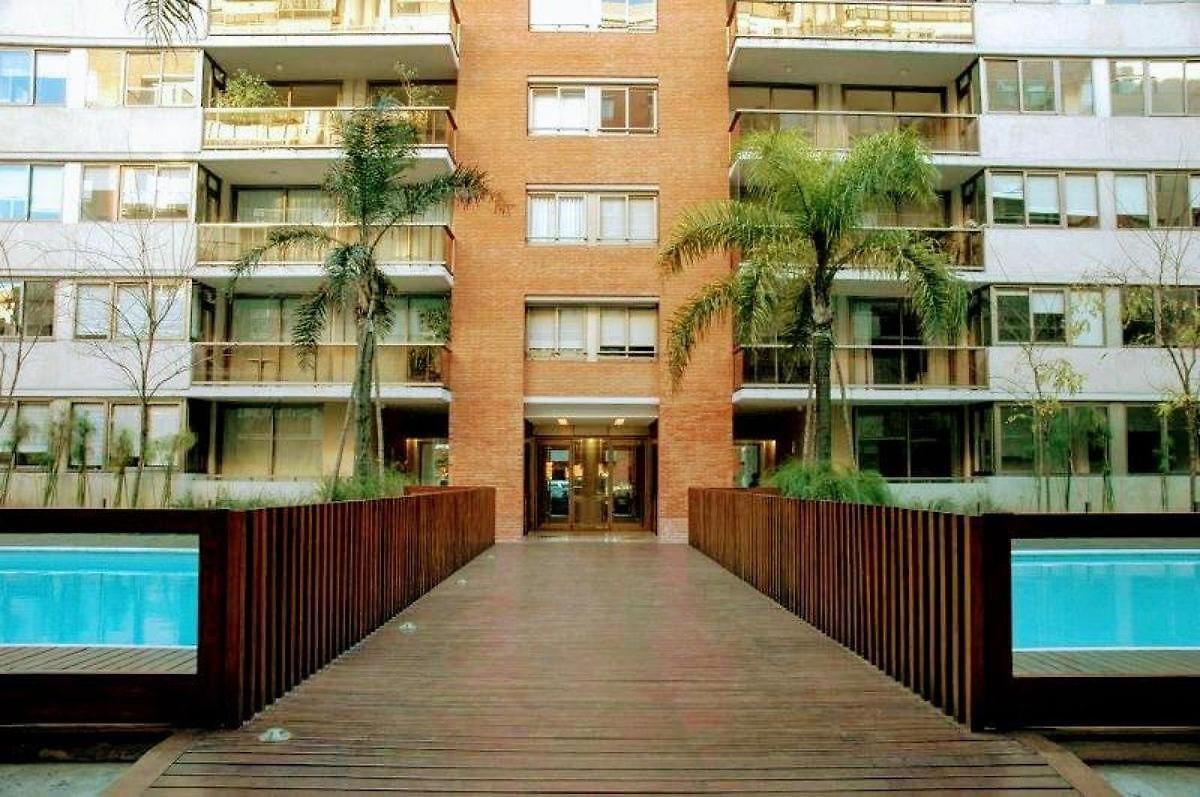 Depto 2 amb en alq Puerto Madero balcón y amenities