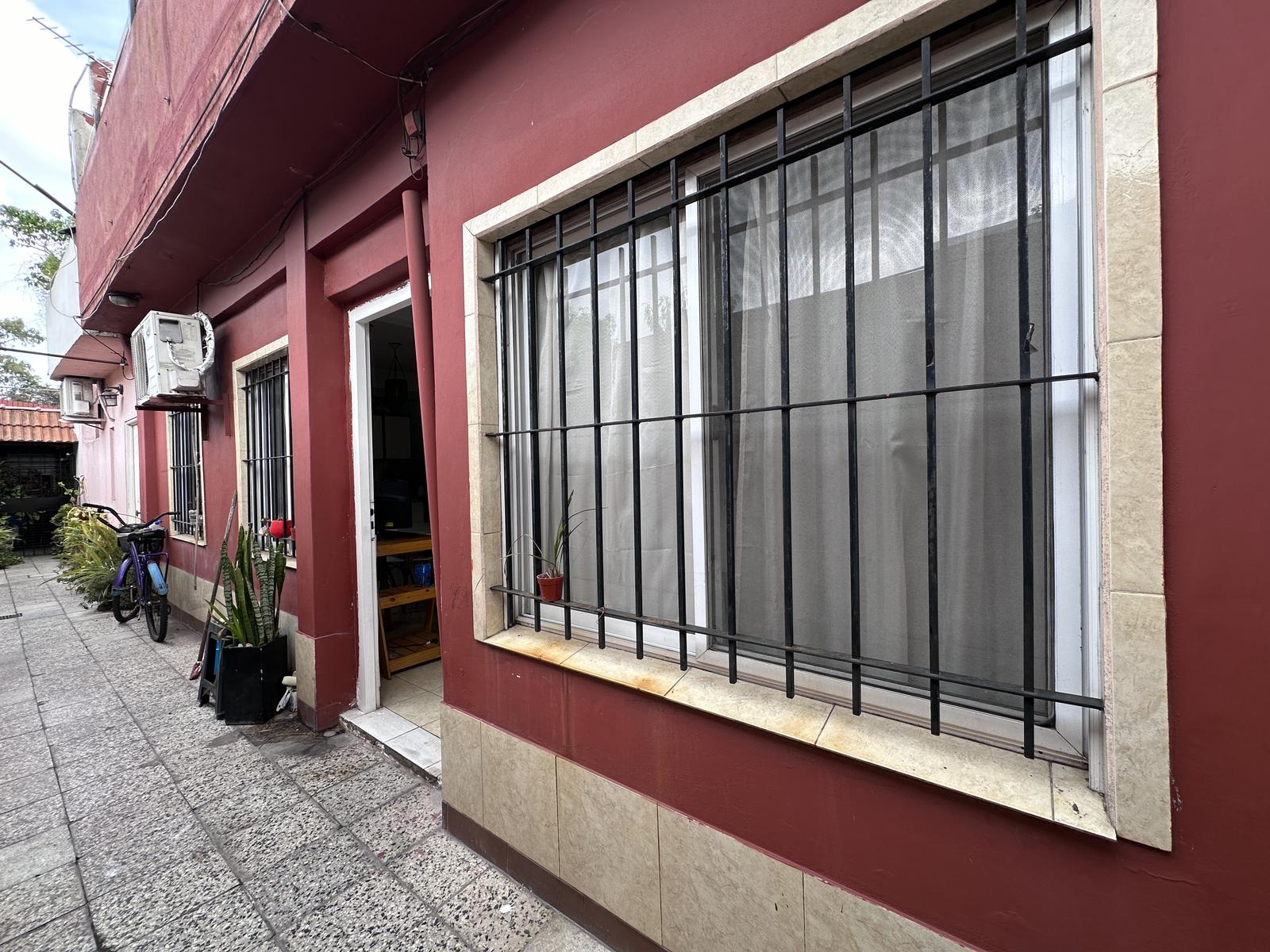 PH de 3 dormitorios, con terraza propia, Quilmes.
