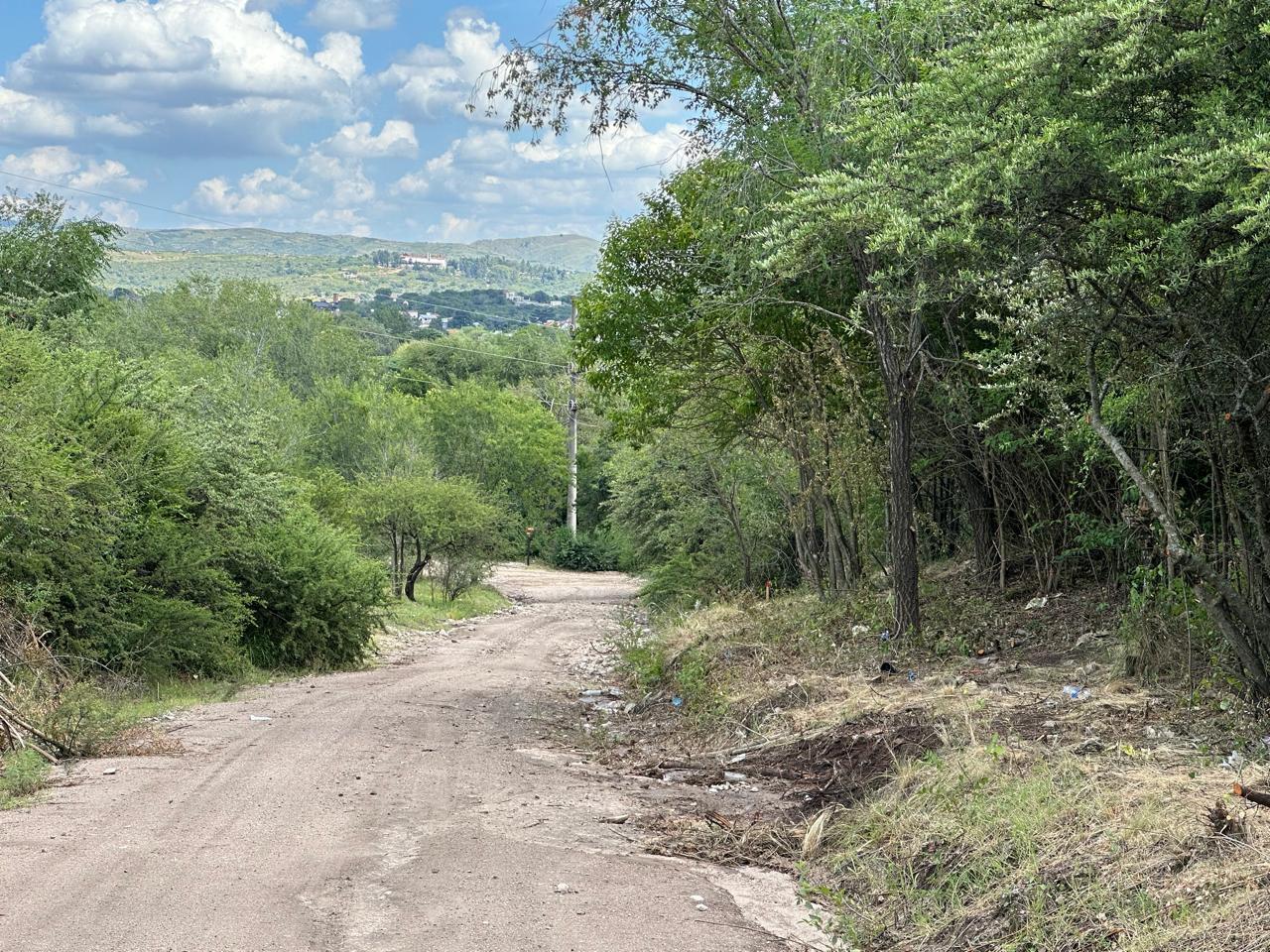 OPORTUNIDAD LOTE DE 3350 MTS EN LA FALDA SERVICIOS Y ESCRITURA