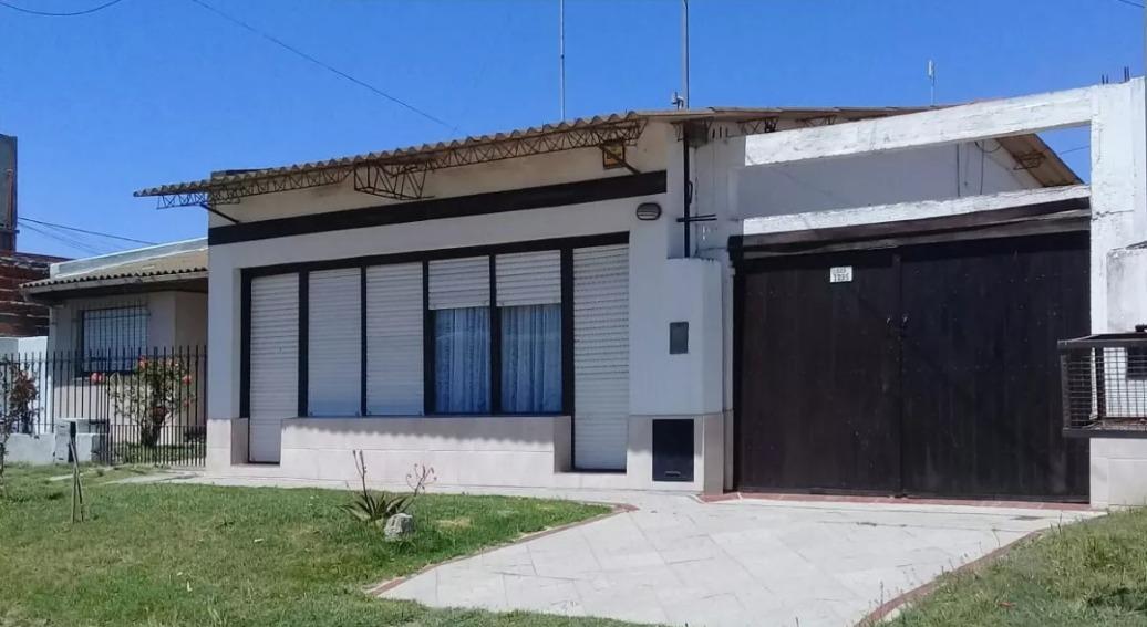 Casa en venta - 3 Dormitorios 2 Baños - Cochera - 300Mts2 - Quequén, Necochea