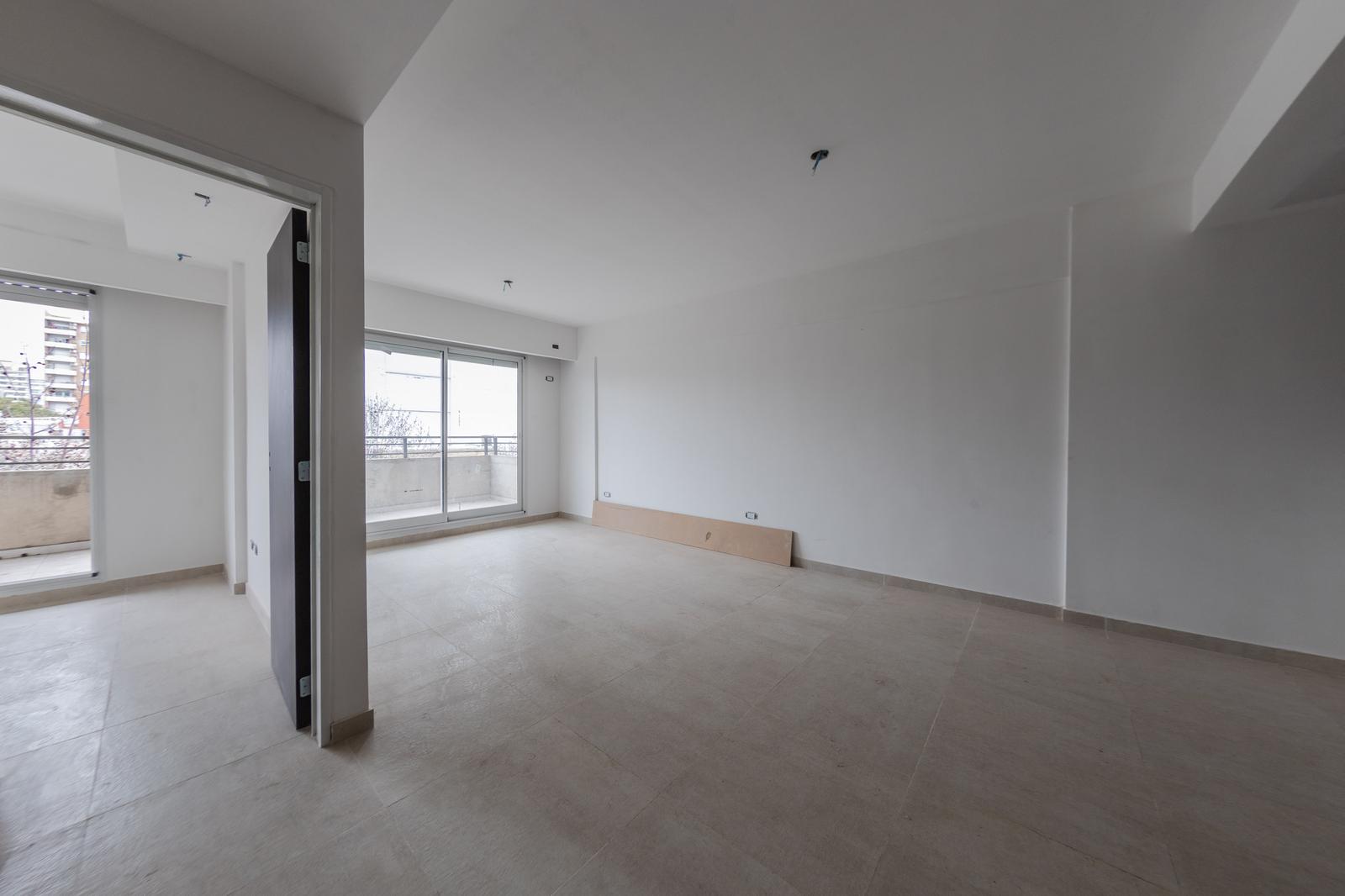 EN VENTA - DEPARTAMENTO DE UN DORMITORIO CON TERRAZA EXCLUSIVA - BARRIO LOURDES