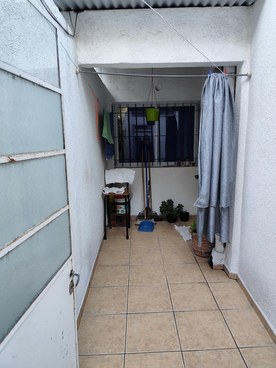 Venta Departamento de Pasillo 1 dormitorio con patio exclusivo - Matheu, Rosario