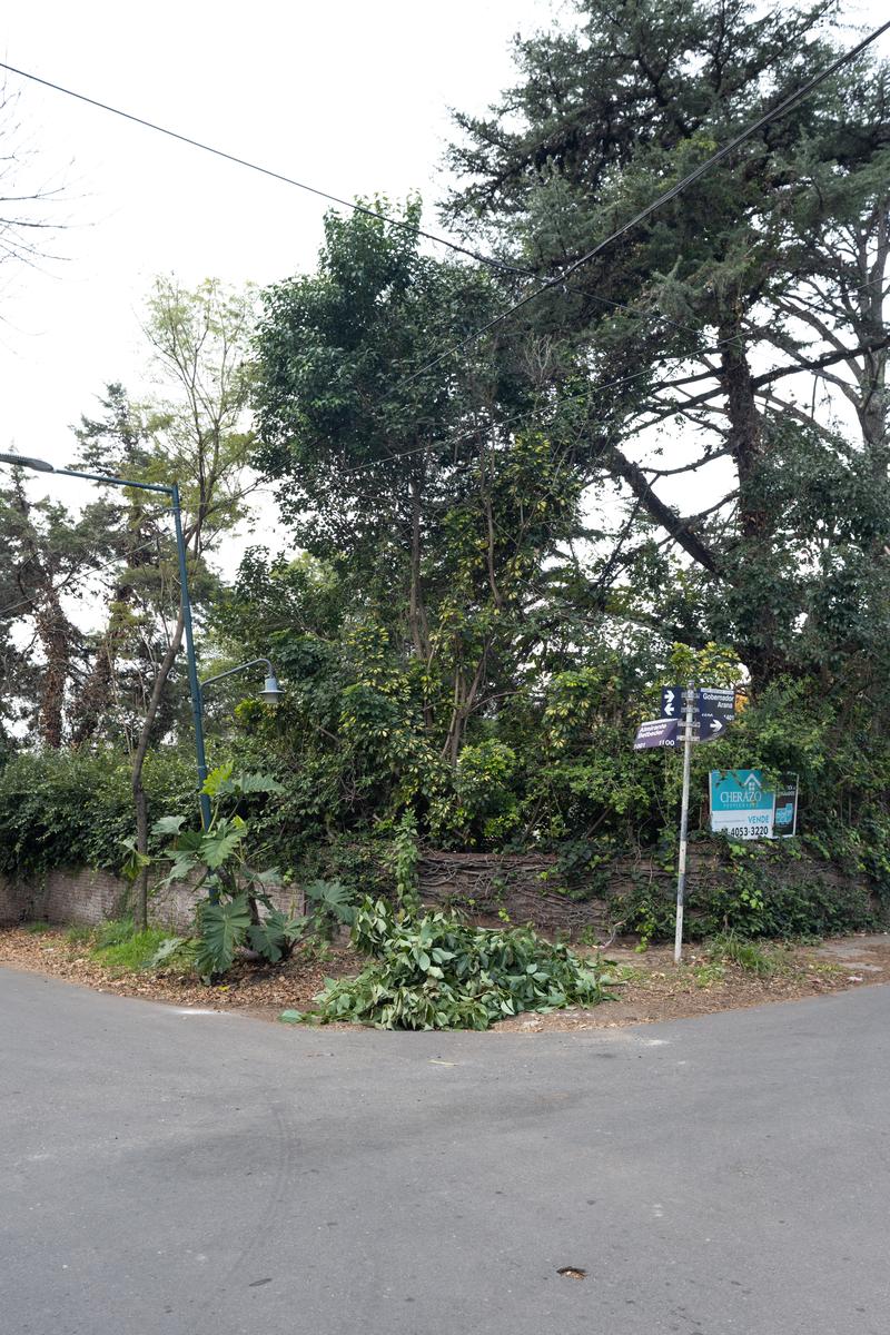 Terreno en venta sobre Gobernador Arana en Boulogne