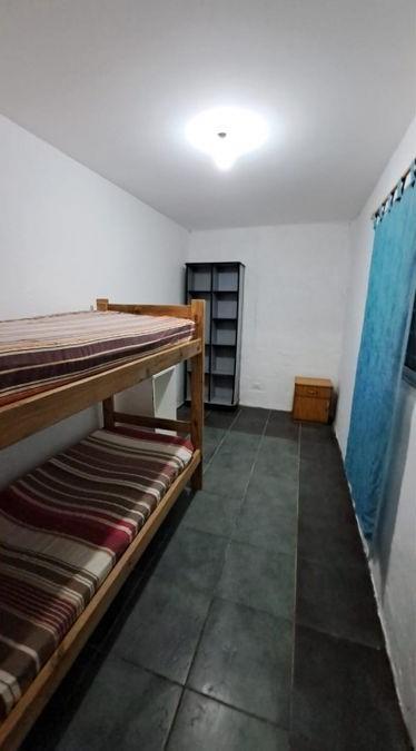 VENTA CASA DE 3 AMBIENTES EN BARRIO COLINA ALEGRE