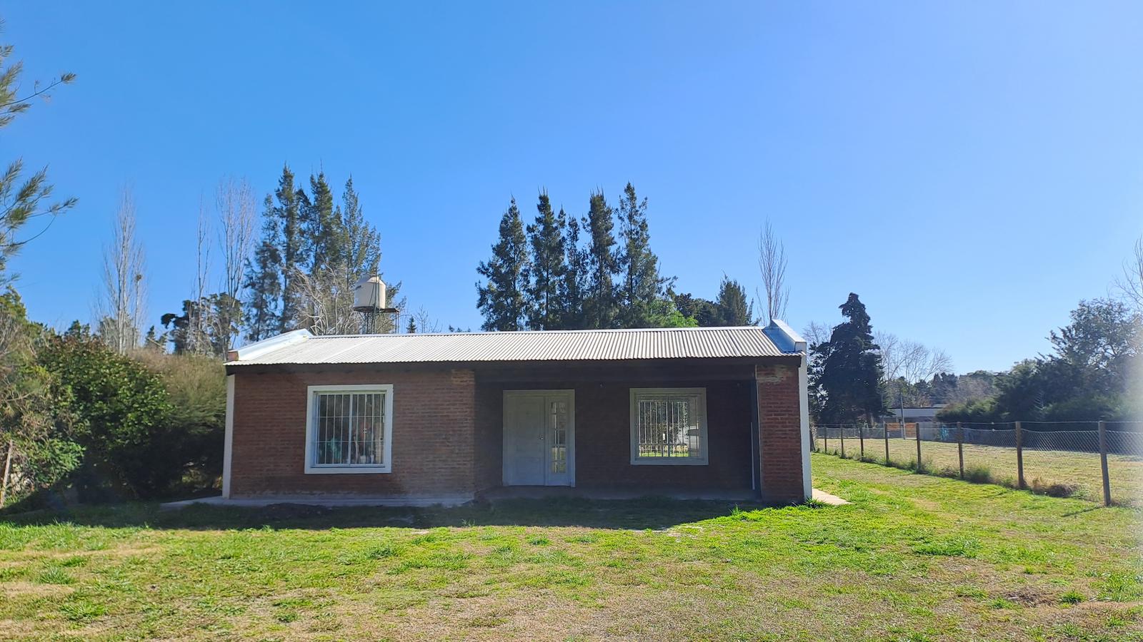 Alquiler Anual. Casa 3 amb. Parque Exaltación. Exaltación de la Cruz