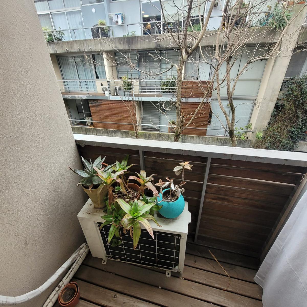 Muy Lindo departamento en San Isidro Zona La calabria. 2 ambientes.