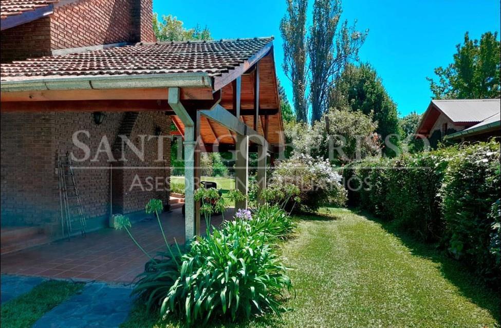 Casa Chalet  en Venta en Alto Los Cardales, Campana, G.B.A. Zona Norte