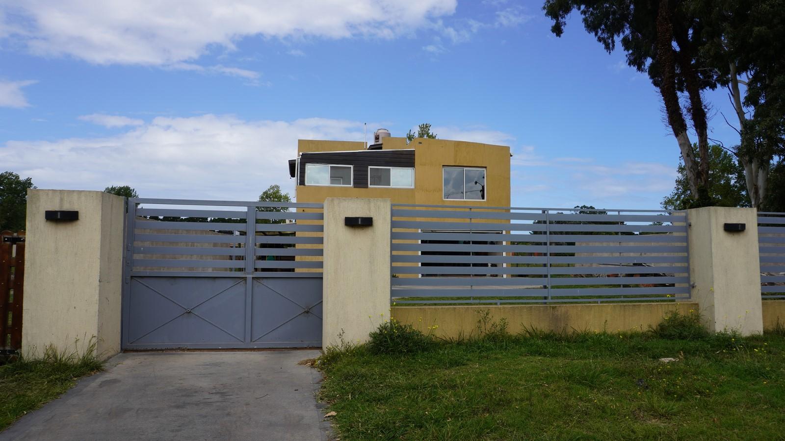 Casa en dos plantas en La Caleta