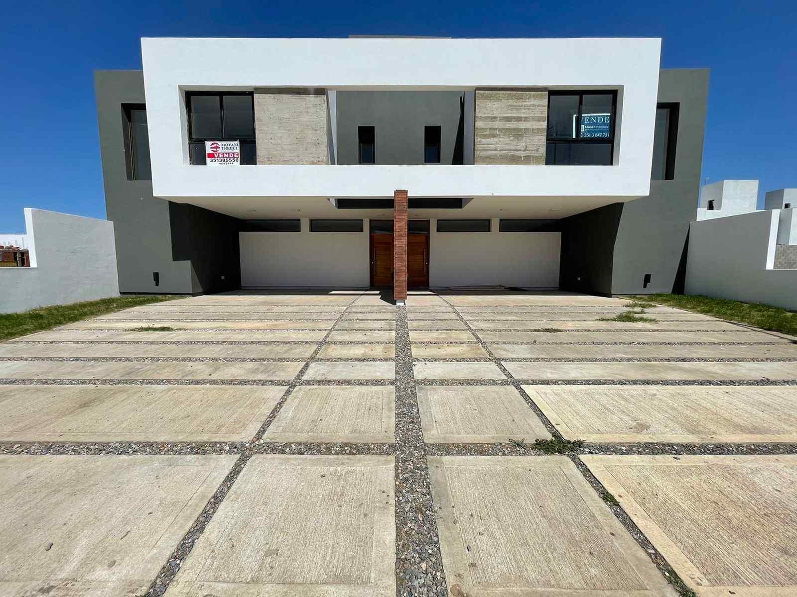 Duplex en venta san ignacio tres dormitorios