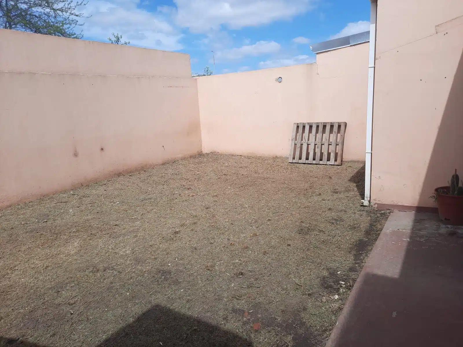 Casa en venta - 2 Dormitorios 1 Baño - Cochera - 110Mts2 - Chivilcoy