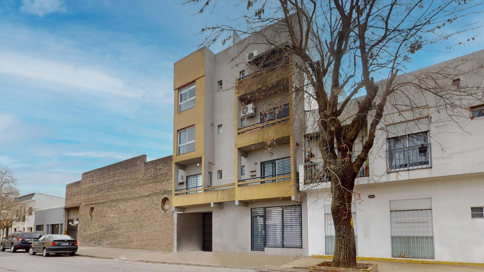 70 entre 11 y 12 Departamento en venta de 2 dormitorios con cochera