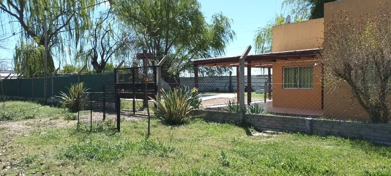 Casa quinta en venta en barrio los troncos Saladillo norte