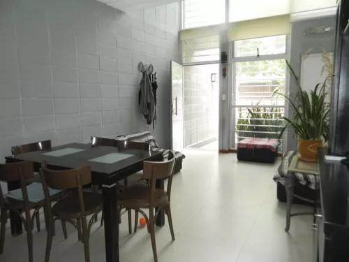 VENTA Triplex 3 amb, con TERRAZA, COCHERA Y PARRILLA. Barrio de Floresta