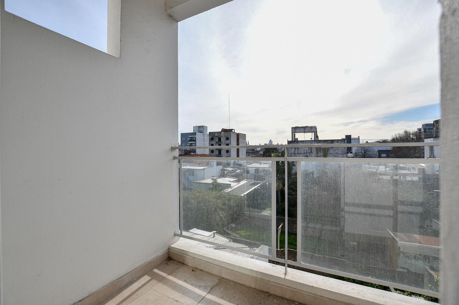 MONOAMBIENTE EN VENTA - 66 ENTRE 9 Y 10