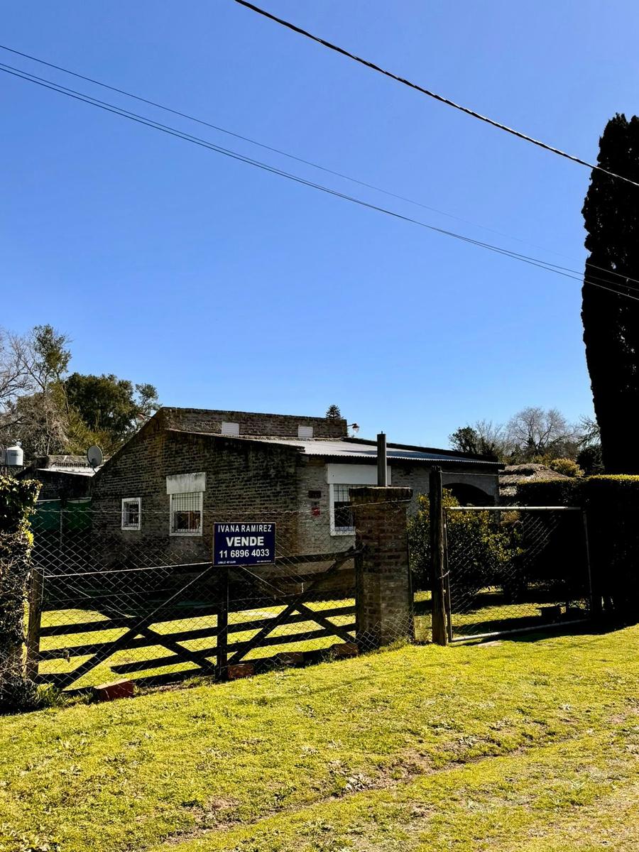 Casa en  Lezica Y Torrezuri