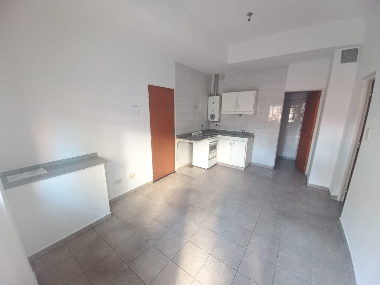 Departamento en  alquiler Planta Baja Apto profesional