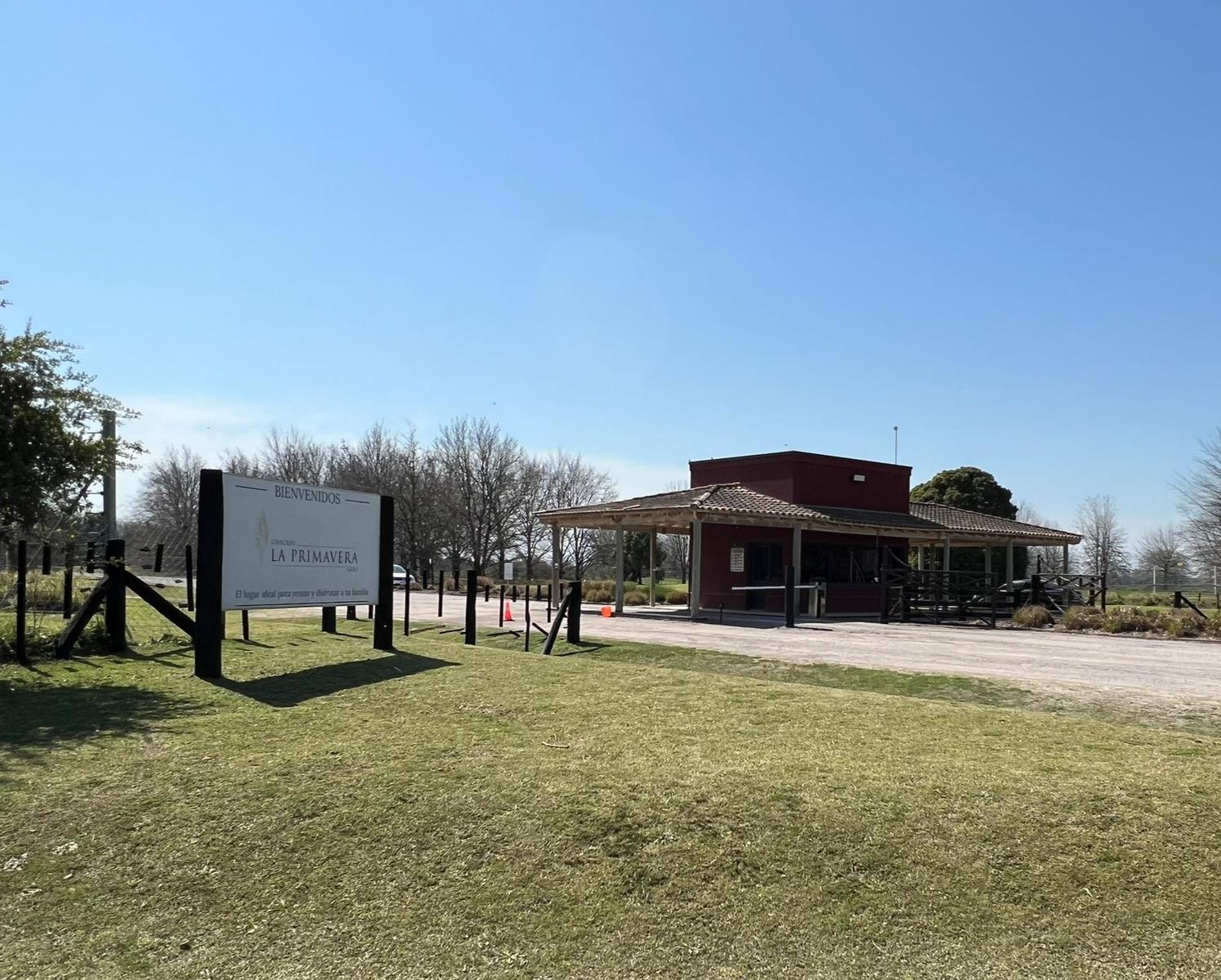 TERRENO A LA VENTA EN BARRIO CHACRAS LA PRIMAVERA GOLF