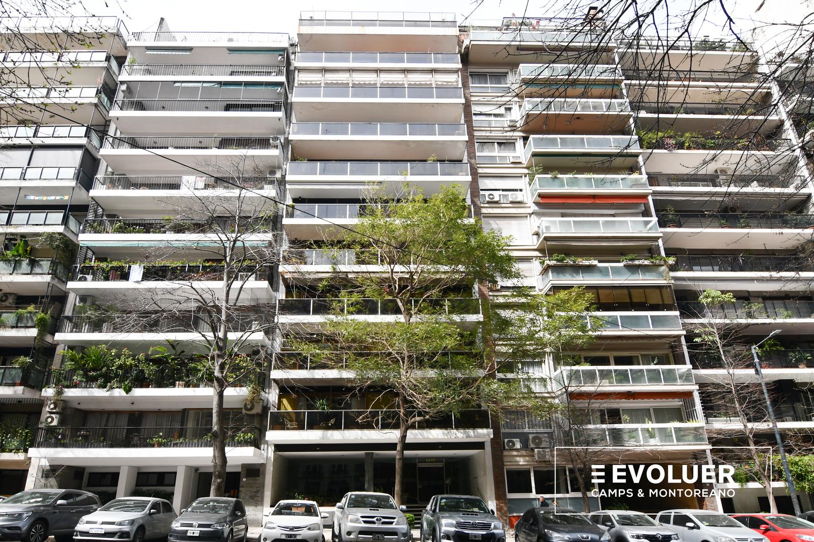 Departamento de 3/4 dormitorios, escritorio y vista abierta en La Isla-Recoleta