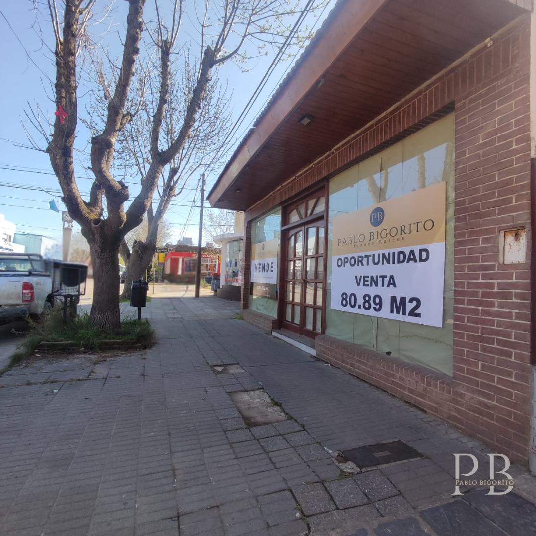 Local centrico, calle Sarmiento