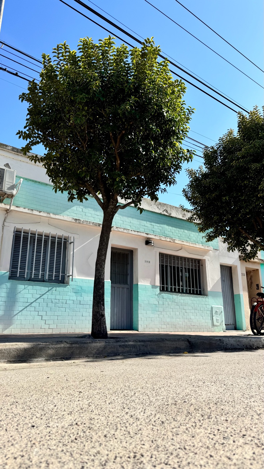 VENDE CASA CALLE RAMIRO SUAREZ