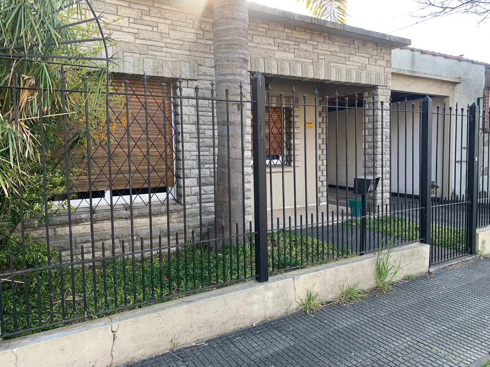 Casa en  Alquiler Avellaneda 1356 Adrogue