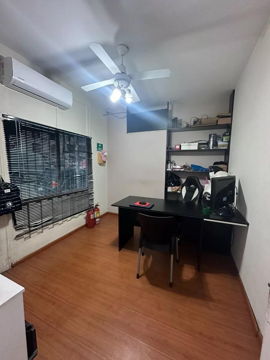 Depósito en alquiler - PH - 470 m2 cubiertos - Vélez Sarsfield