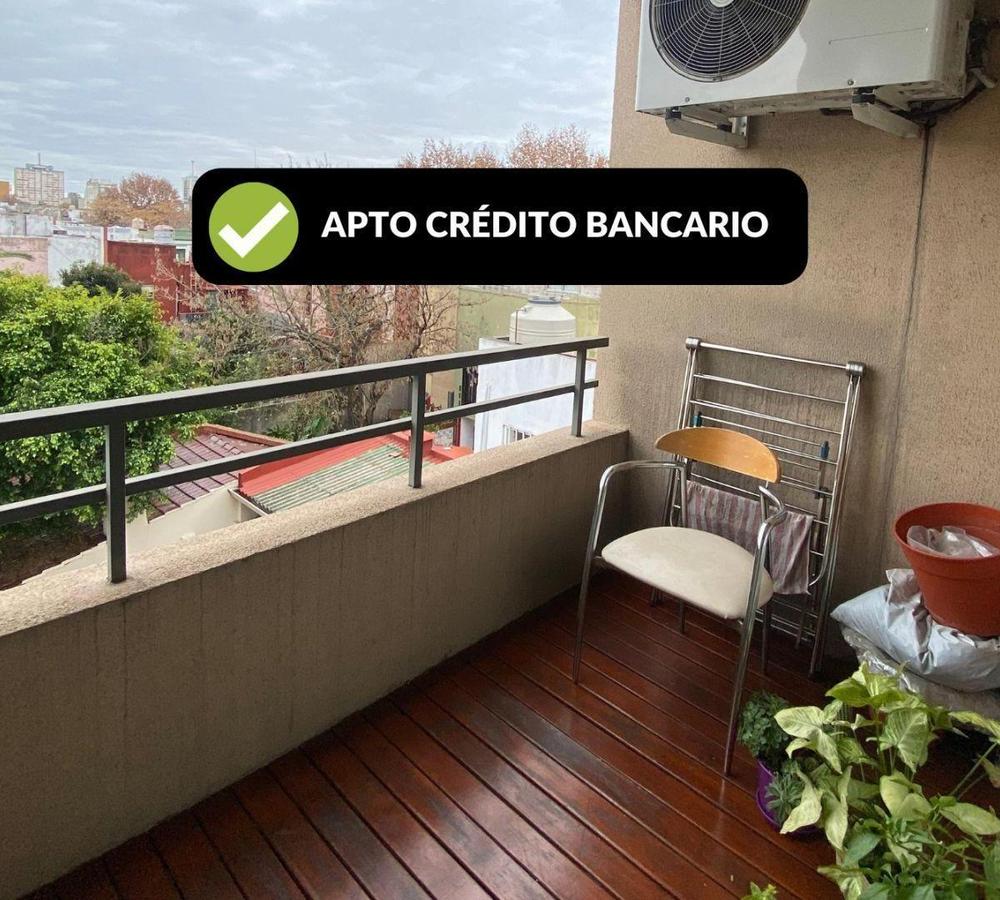 Venta  Amplio monoambiente c/balcon  Liniers