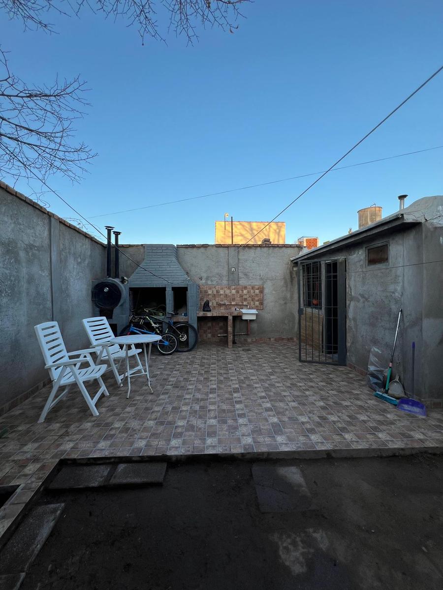 Casa en  Barrio Ujemvi Las Heras