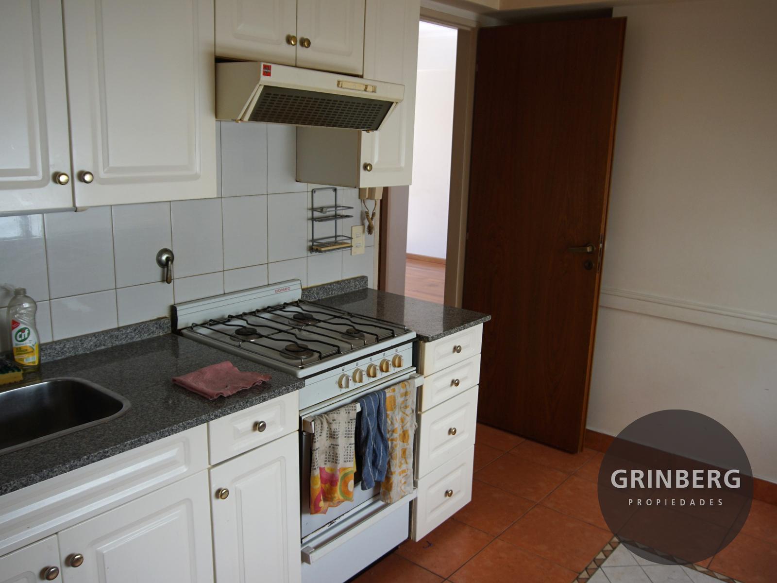 Venta Depto 3 Amb con Balcon y Cochera en Caballito Sur