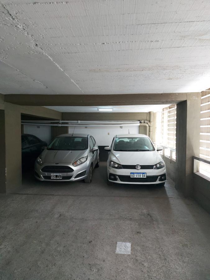 Cochera en edificio - a pasos del Centro -Buenos Aires al 700 B° Nueva Cordoba