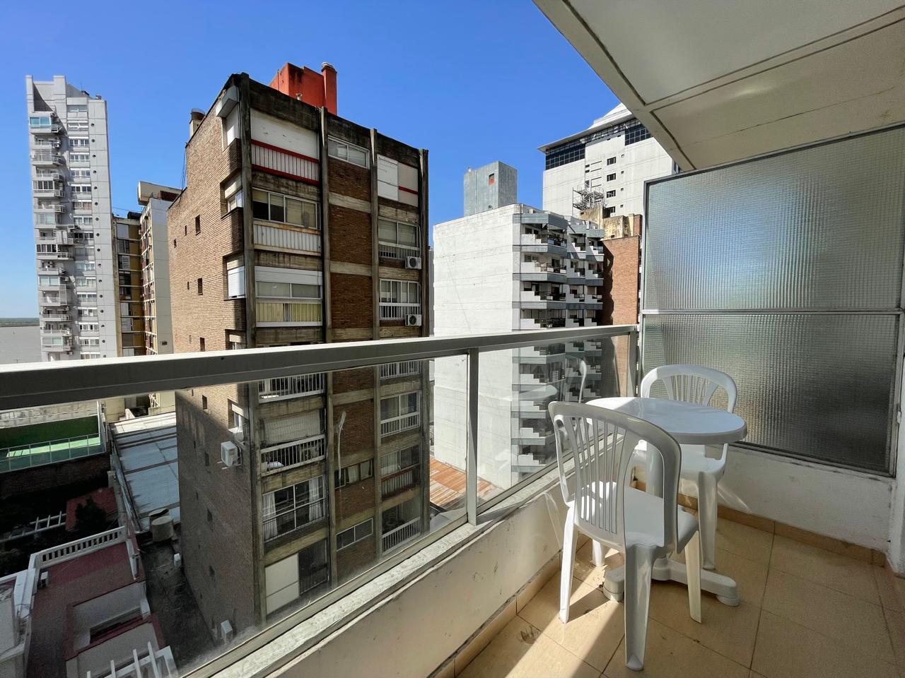 VENTA - Departamento monoambiente con quincho y pileta - Centro, Rosario.