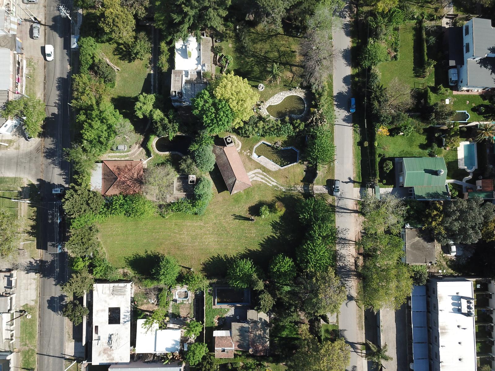 Gran Terreno en Pablo Nogués, sobre Av. Olivos